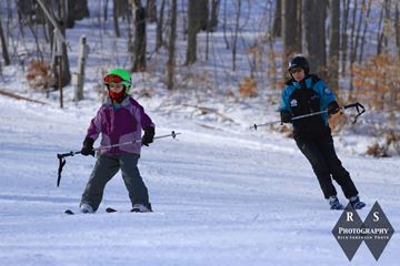 Picture of Private Lesson - Ski - 1 Hour - Lift, Lesson, & Rental