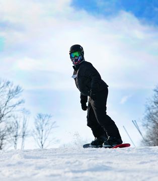 Picture of Sculpted Learning Group Lesson - -Lift, Lesson, & Rental - Snowboard - 6 -12