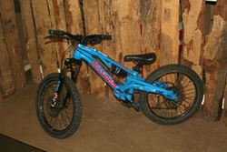 Picture of Full Suspension Enduro Bike Rental - Youth 20"